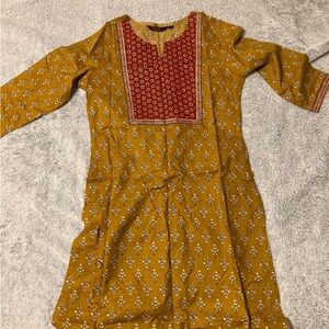 [PRICE FOR ONE] NWT and NWOT Kurta / Kurti - Indian - XS and S
